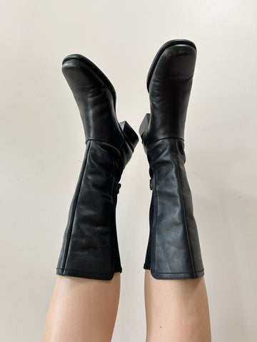 Black Leather Tall Stretch Boots (7.5)