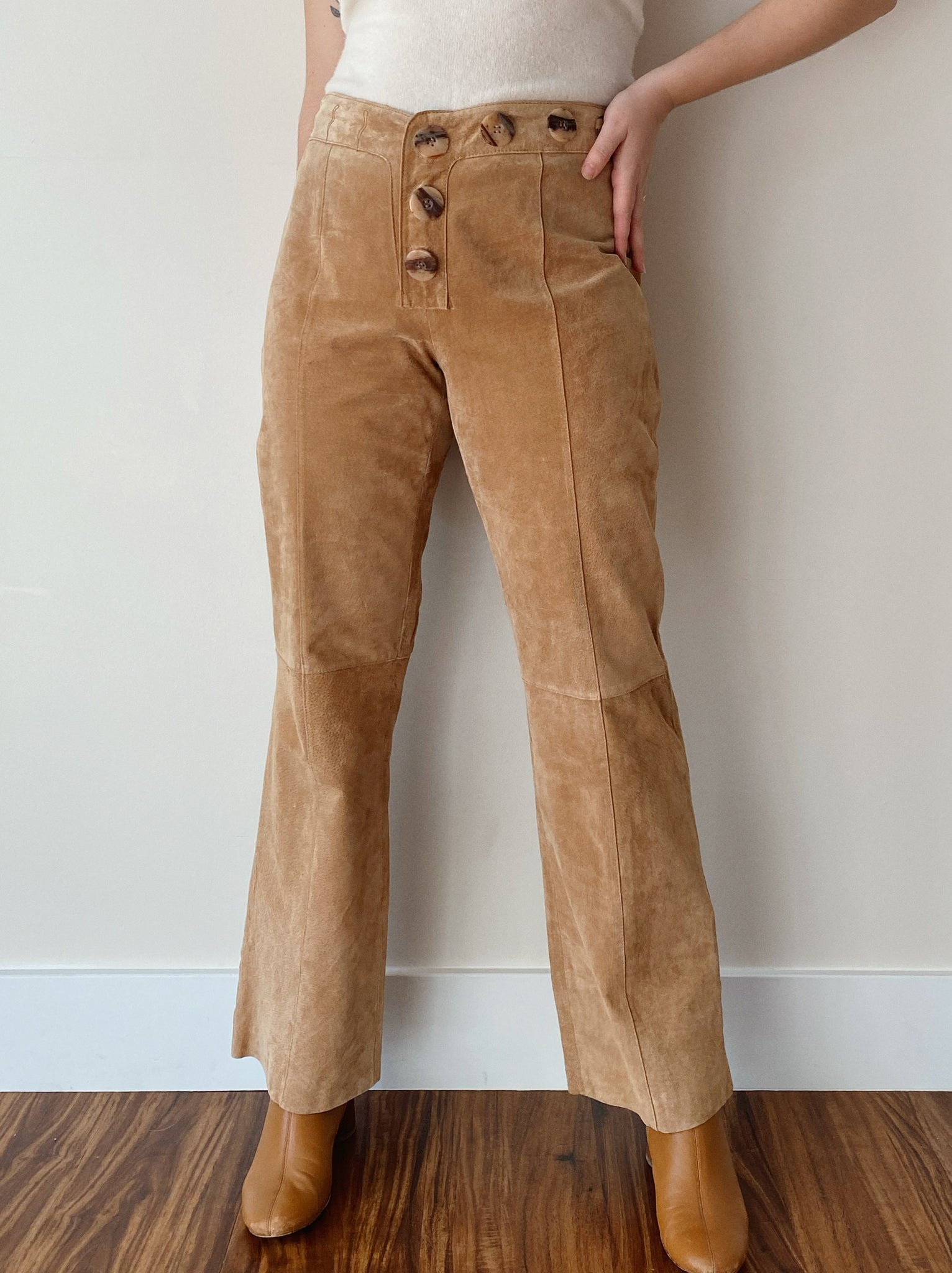 Suede Leather Mid-rise Pants (32)